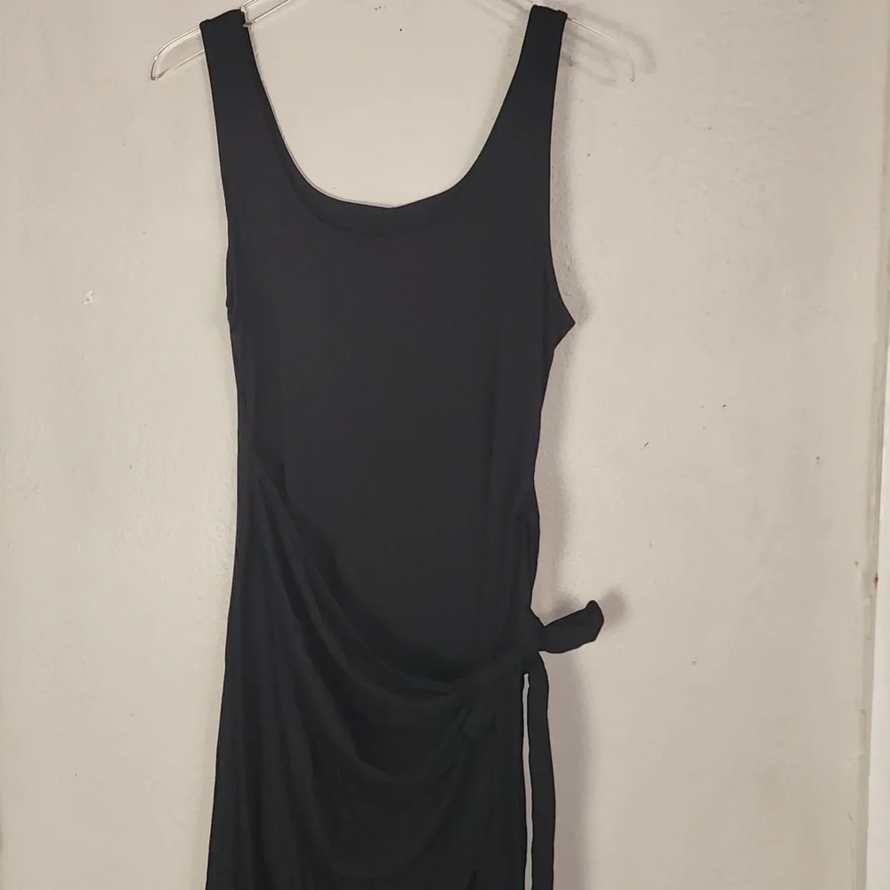 NWOT. Women Sleeveless Wrap Hi Lo dress.  Size XL - Picture 2 of 16